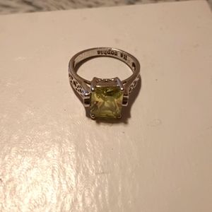 Ladies Ring